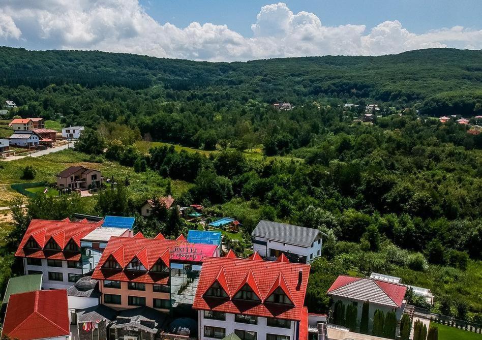 Hotel Sunny Hill Cluj-Napoca Exterior foto